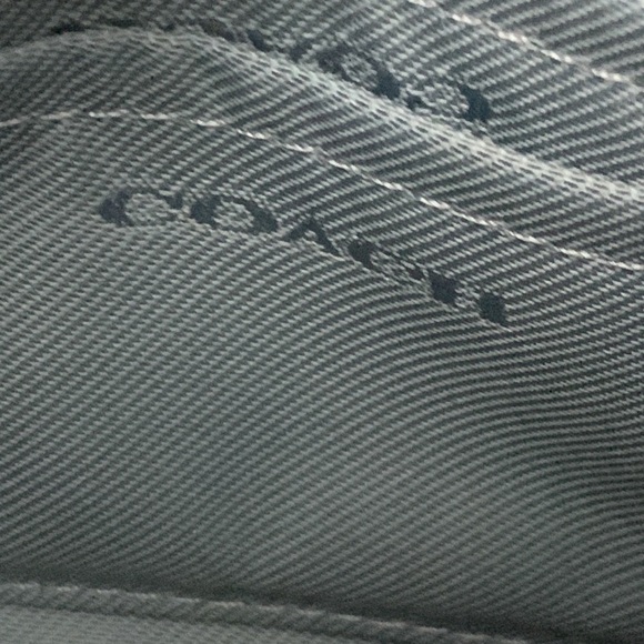 💫💫Spanking Brand NEW / Never Used💫💫
COACH Small Wristlet🖤🩶 - Picture 12 of 14